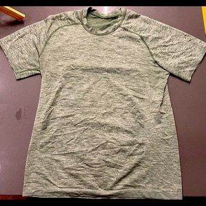 Lululemon Metal Vent Tech Short Sleeve Shirt